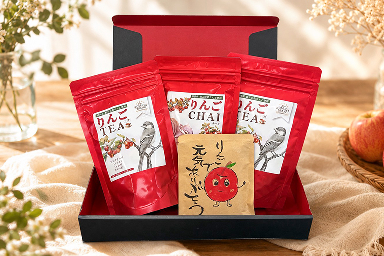 地元のりんごから生まれた2つのお茶